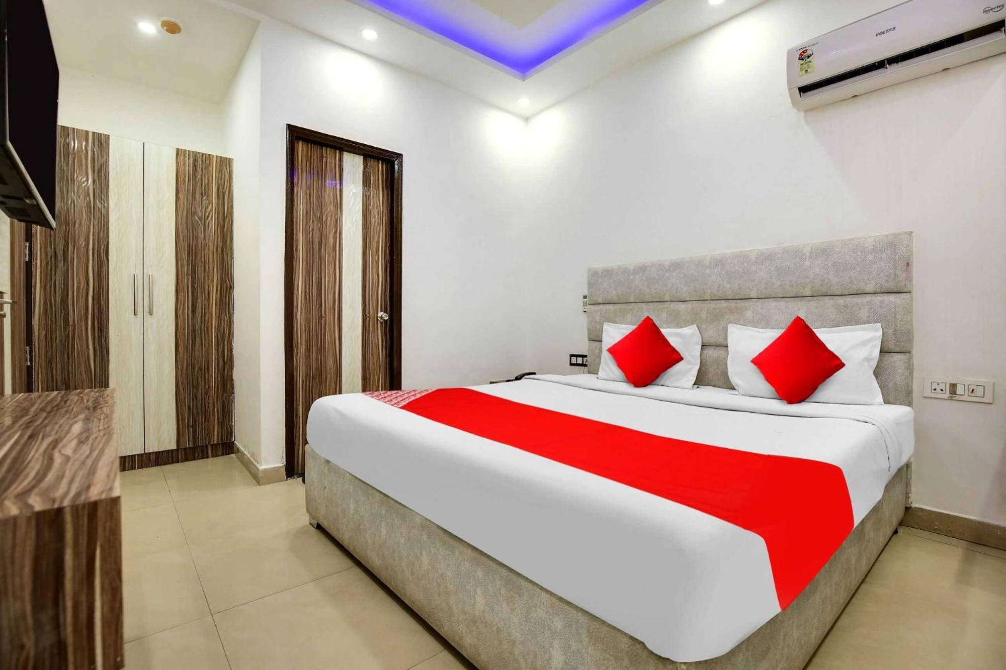 Zirakpur Hotel O Av Continental מראה חיצוני תמונה