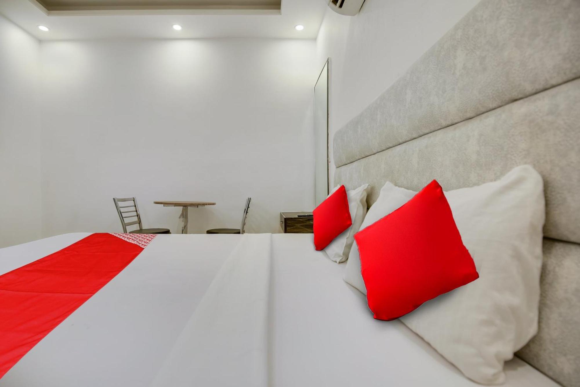 Zirakpur Hotel O Av Continental מראה חיצוני תמונה