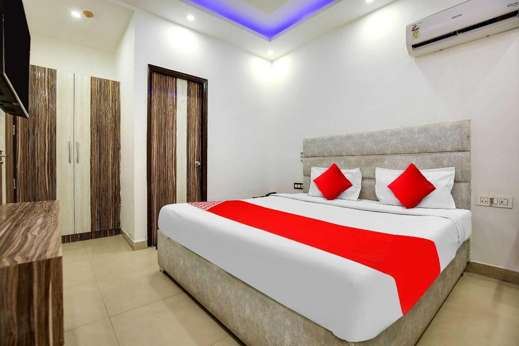 Zirakpur Hotel O Av Continental מראה חיצוני תמונה
