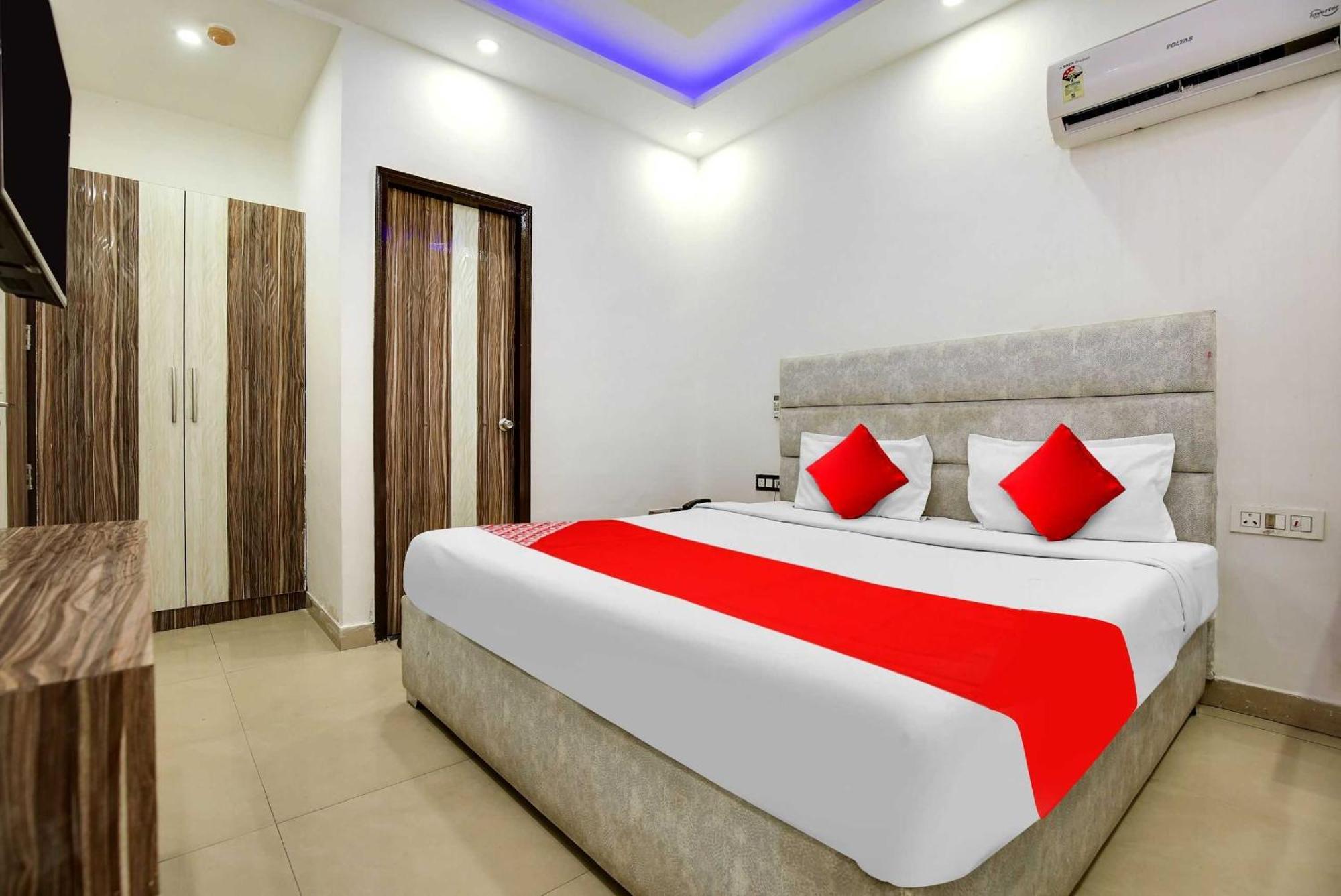 Zirakpur Hotel O Av Continental מראה חיצוני תמונה