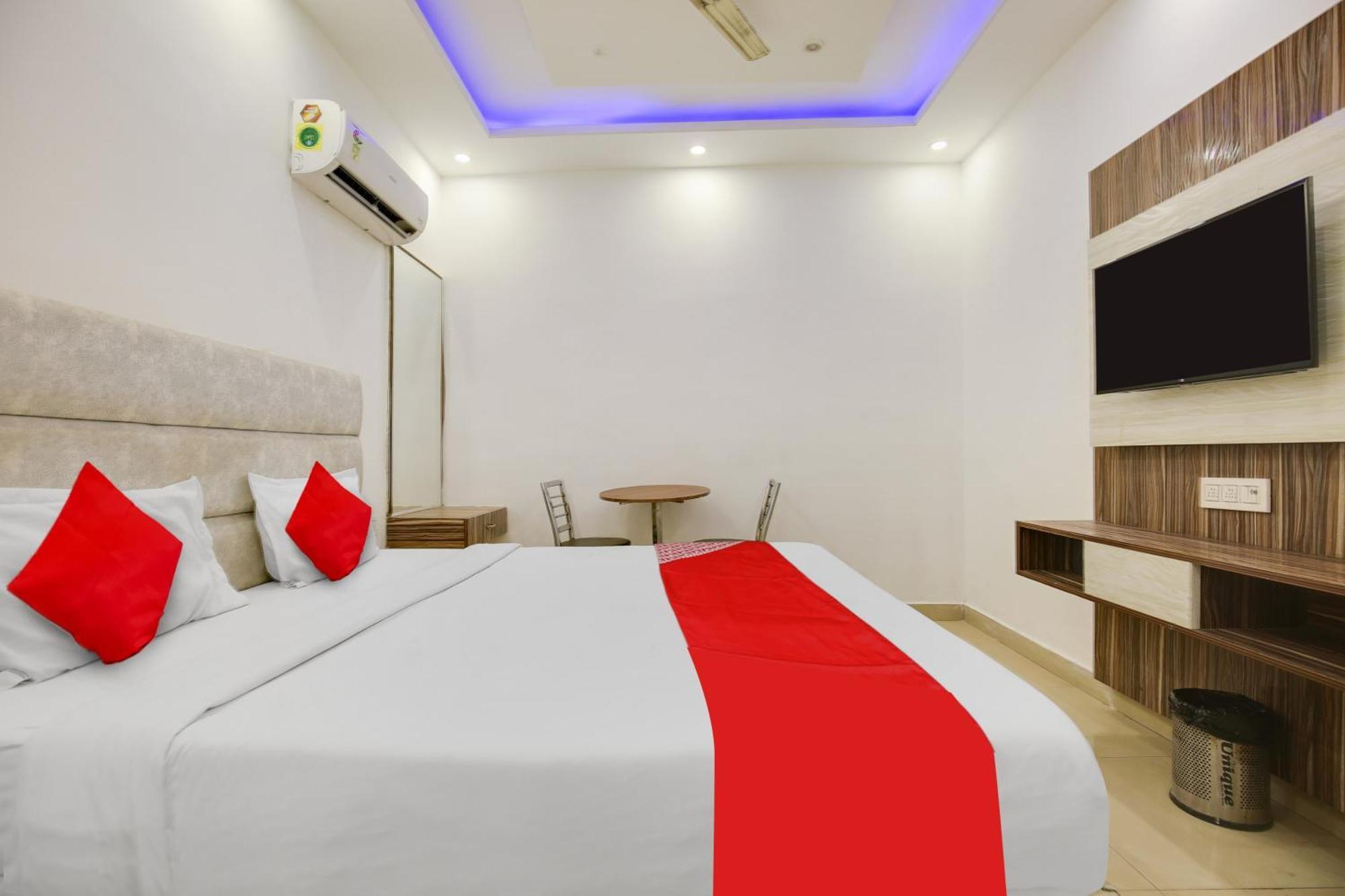 Zirakpur Hotel O Av Continental מראה חיצוני תמונה