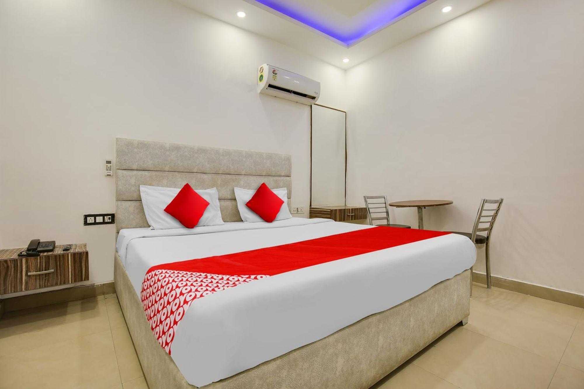 Zirakpur Hotel O Av Continental מראה חיצוני תמונה