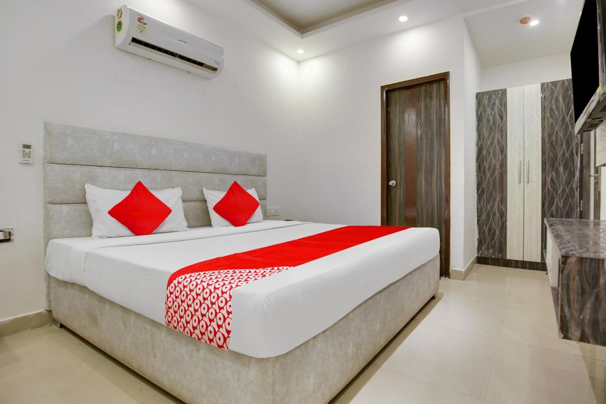 Zirakpur Hotel O Av Continental מראה חיצוני תמונה